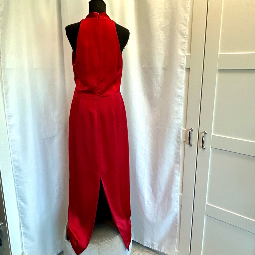 Lauren Ralph Lauren Red Sleeveless Pleated Satin Charmeuse Halter Maxi Gown 10 - Picture 8 of 17